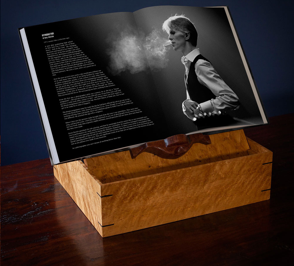 'David Bowie: Behind The Curtain' by Andrew Kent - Collector's Box